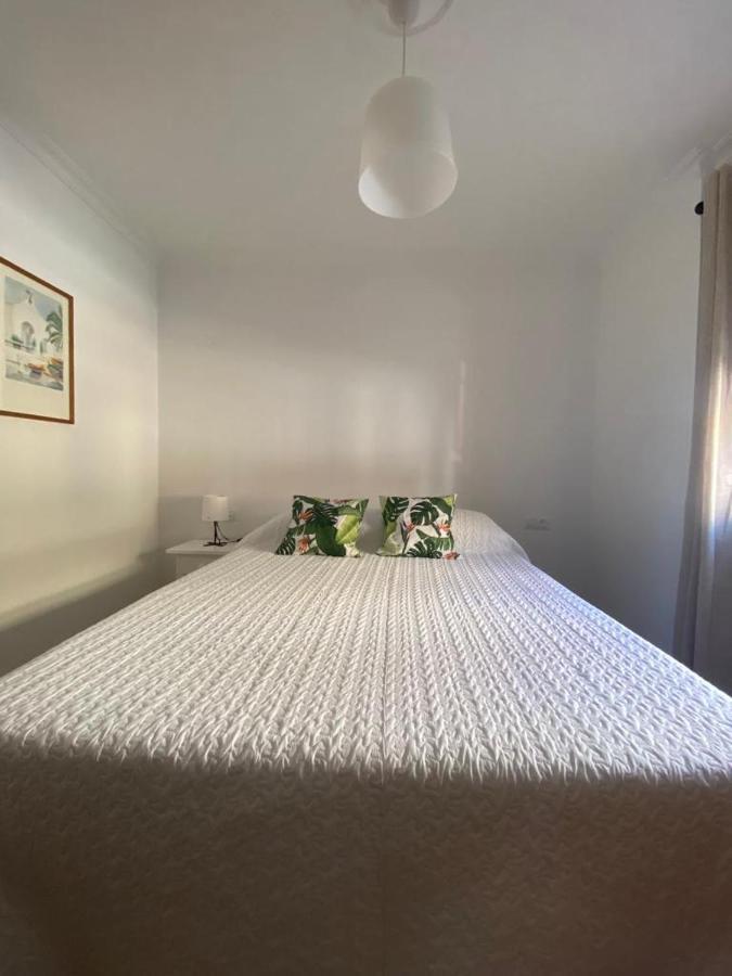 Apartamento Familiar En Barrio Reina Victoria Huelva Eksteriør bilde